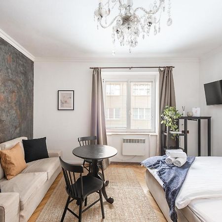 Crystal Apartment Praag Buitenkant foto
