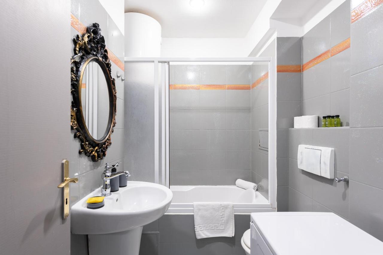 Crystal Apartment Praag Buitenkant foto