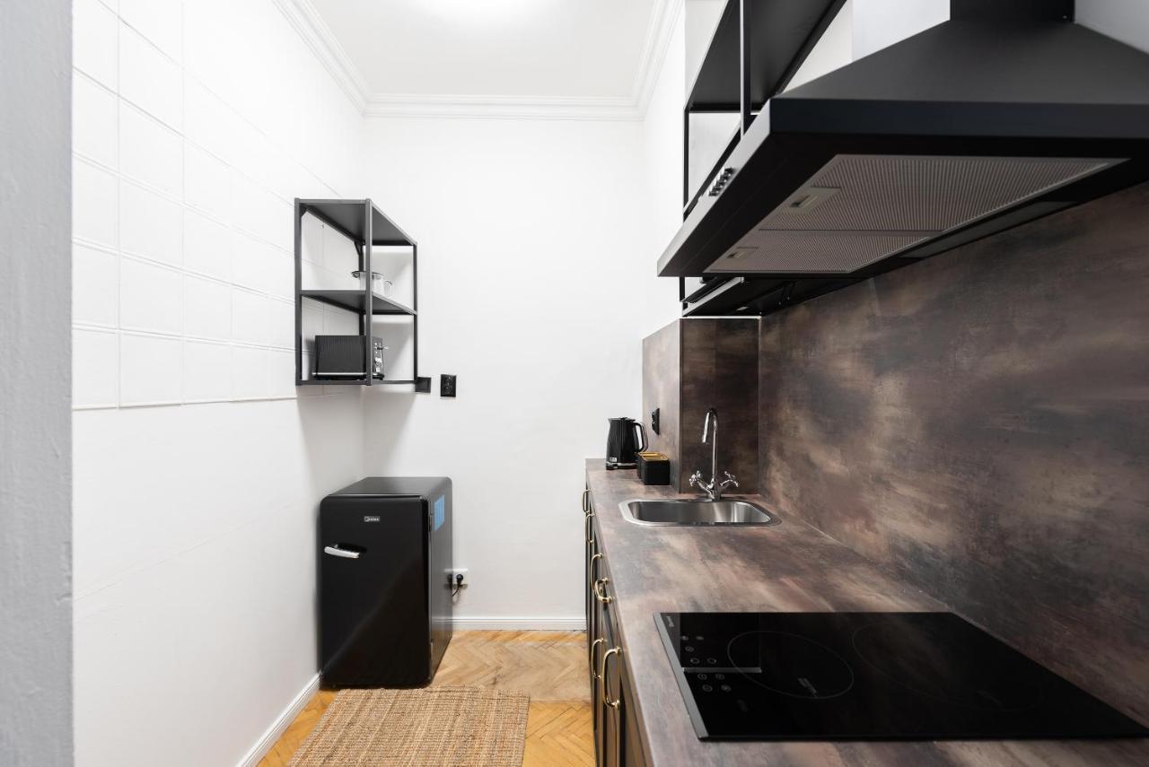 Crystal Apartment Praag Buitenkant foto