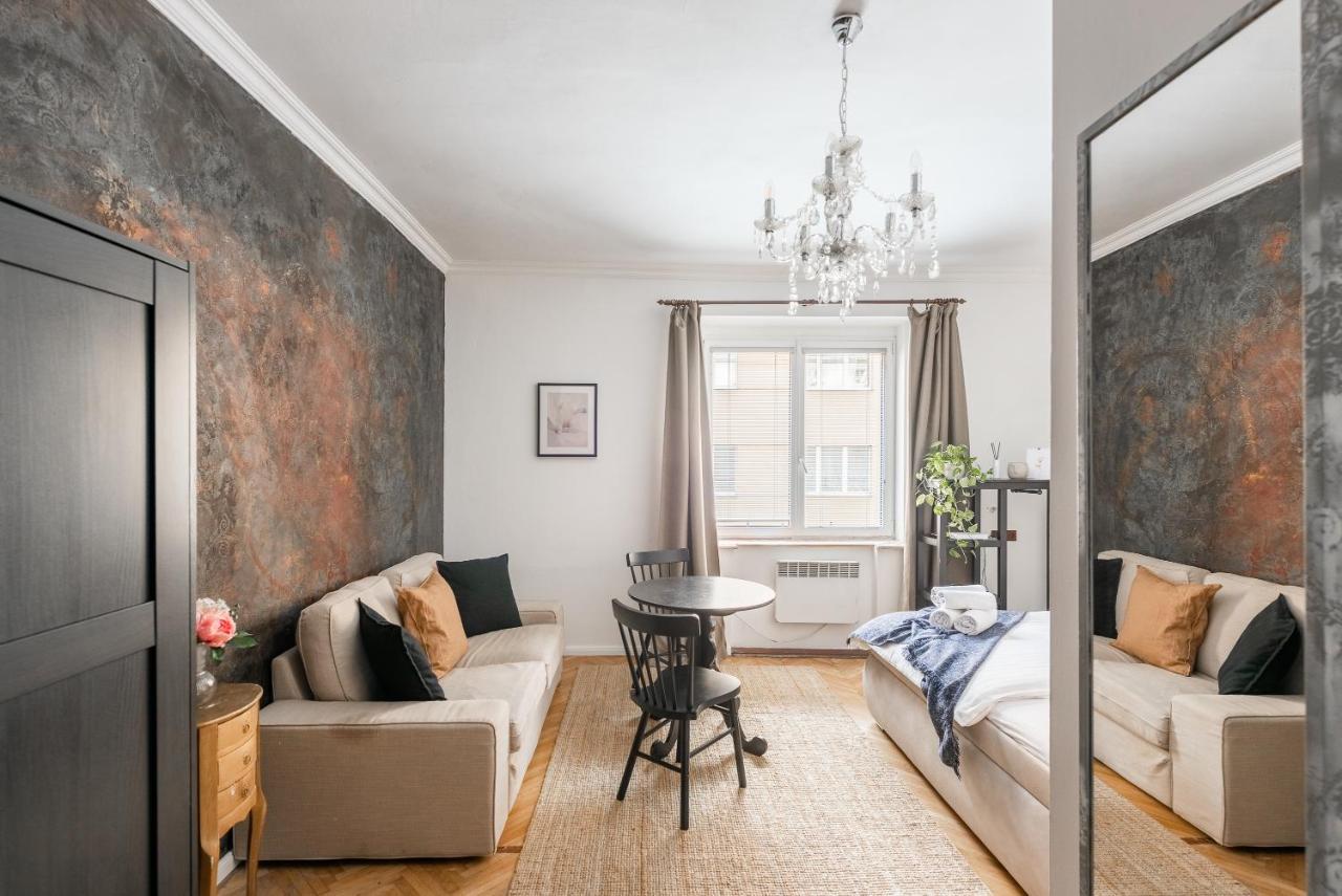 Crystal Apartment Praag Buitenkant foto