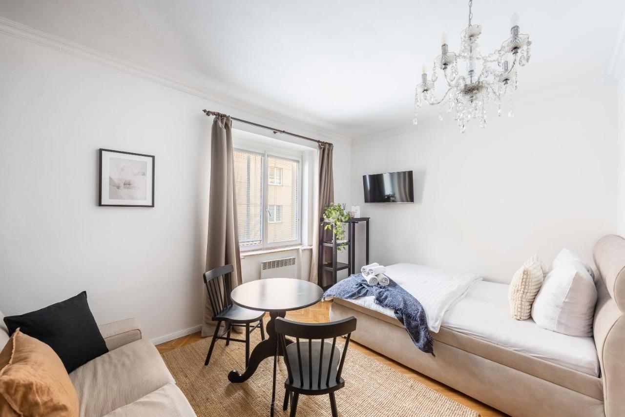 Crystal Apartment Praag Buitenkant foto